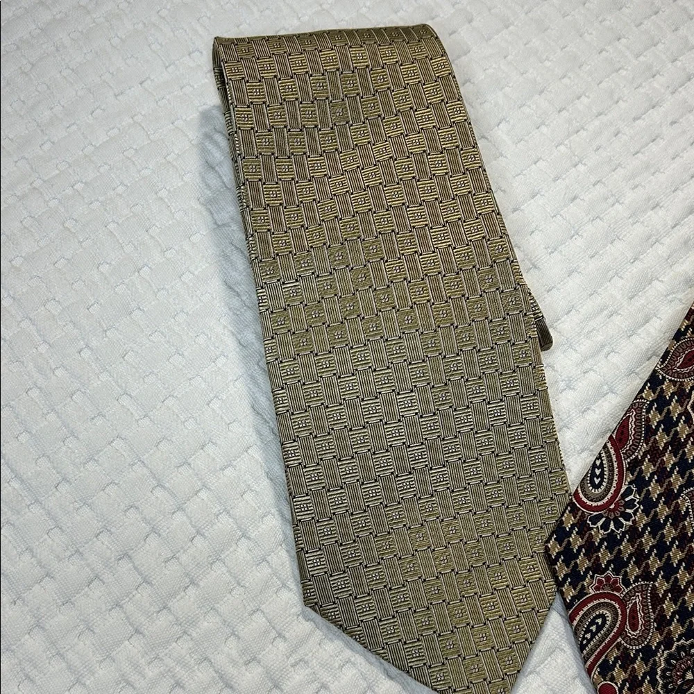 Pierre Cardin stylish tie